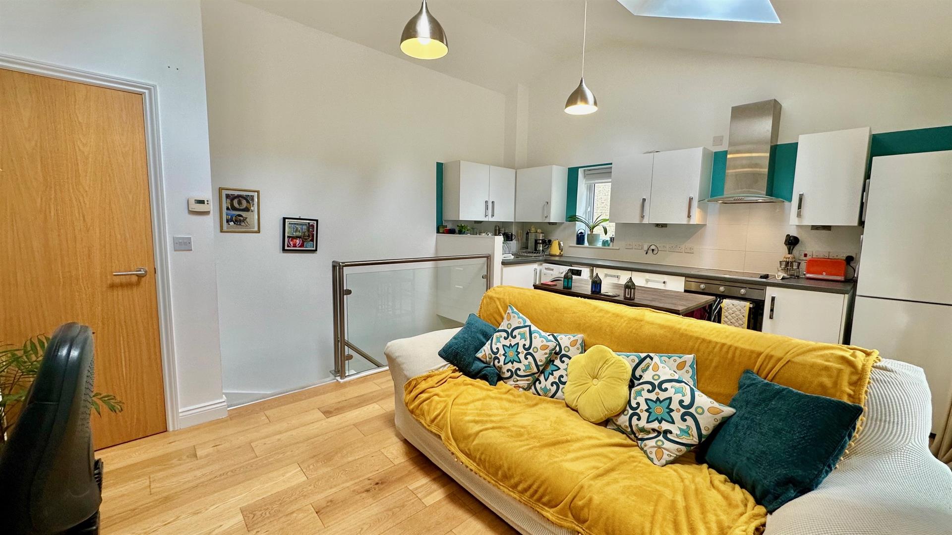 2 bed property in Hawthorn Road, Hastings